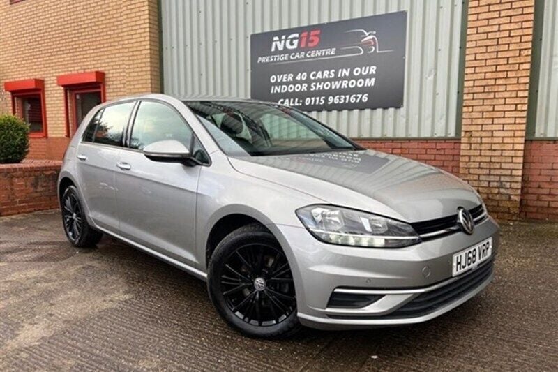 Silver Used 2018 VW Golf VII SE Hatchback | £10,490 (Fair price) - Image 1/2