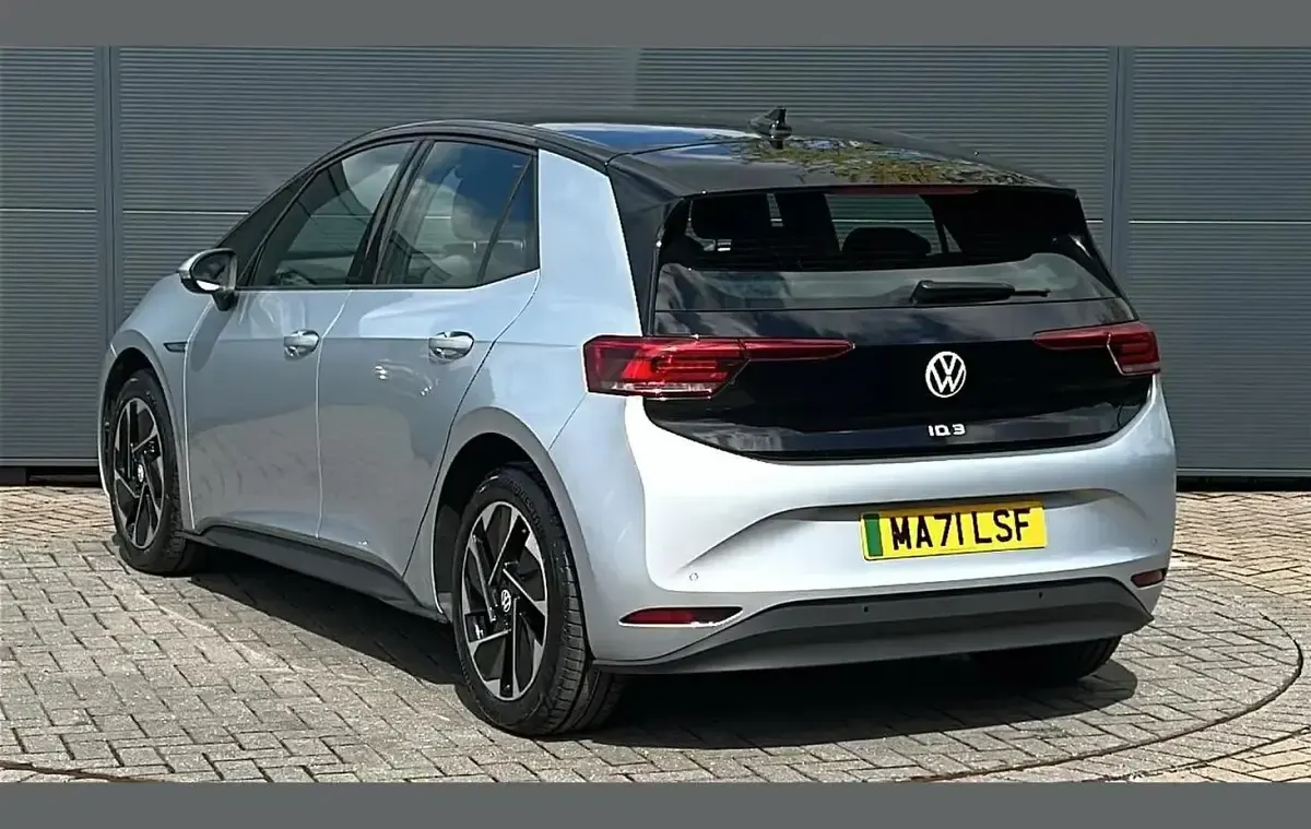 Used VW ID.3 Pro Performance 150 kW (204 HP) 2021 Silver Hatchback