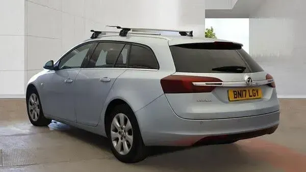 Used Vauxhall Insignia SRi 2017 Silver Estate