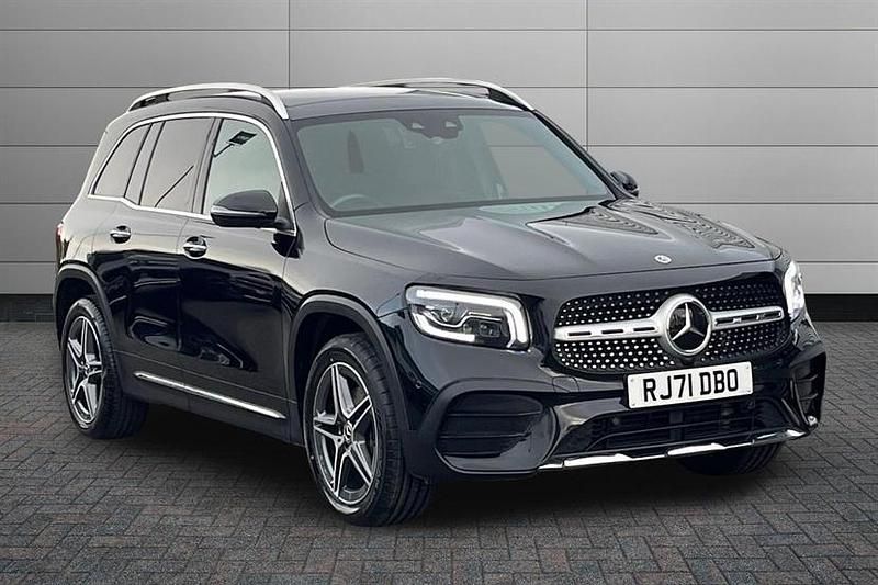 Cosmos black Used 2021 Mercedes GLB200 AMG Line Premium Plus SUV | £27,750 (Good price) - Image 1/4