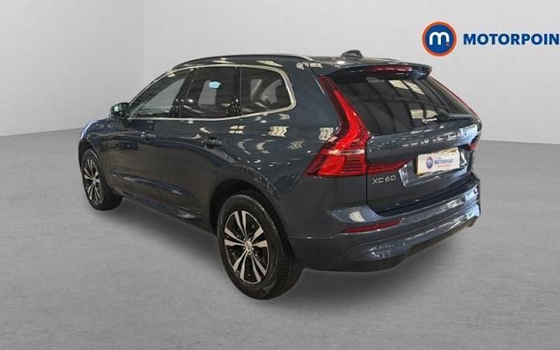 Second-hand Volvo XC60 Core 250 CP (183 kW) 2023 Albastru SUV