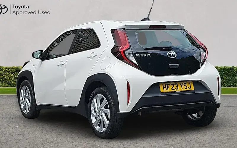 Used Toyota Aygo X PURE 72 HP (52 kW) 2025 SUV