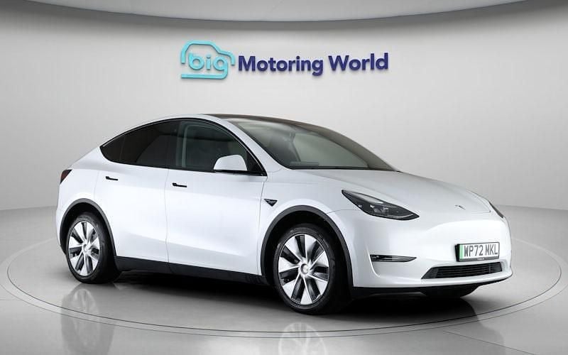 Used 2025 Tesla Model Y Long Range AWD SUV | £21,500 (Super price) - Image 1/4