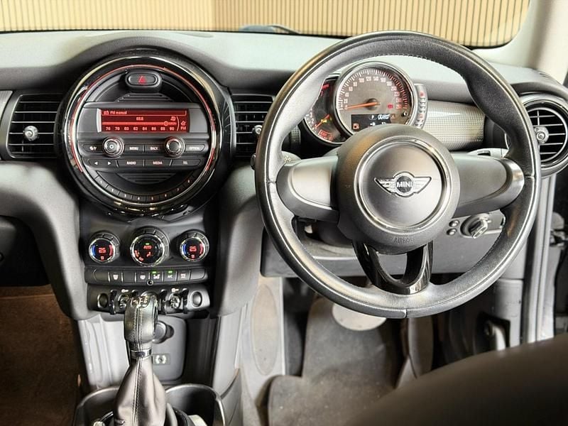 Begagnad Mini Cooper Sport 156 HK (114 kW) 2014 Halvkombi