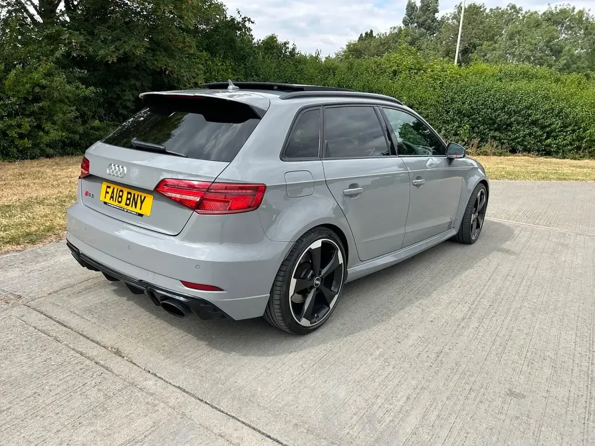 Used Audi RS3 Comfort 400 HP (294 kW) 2018 Grey Sedan