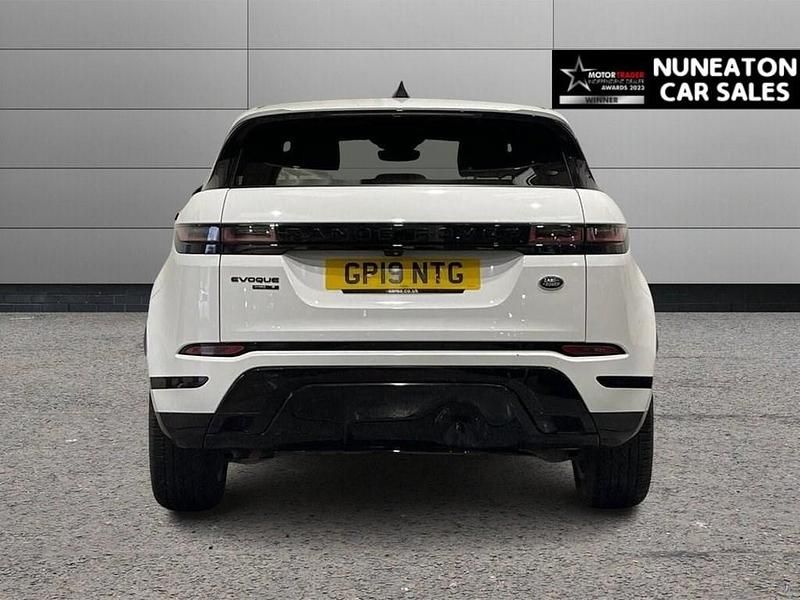 Used Land Rover Range Rover evoque R-Dynamic 180 HP (132 kW) 2019 White Estate