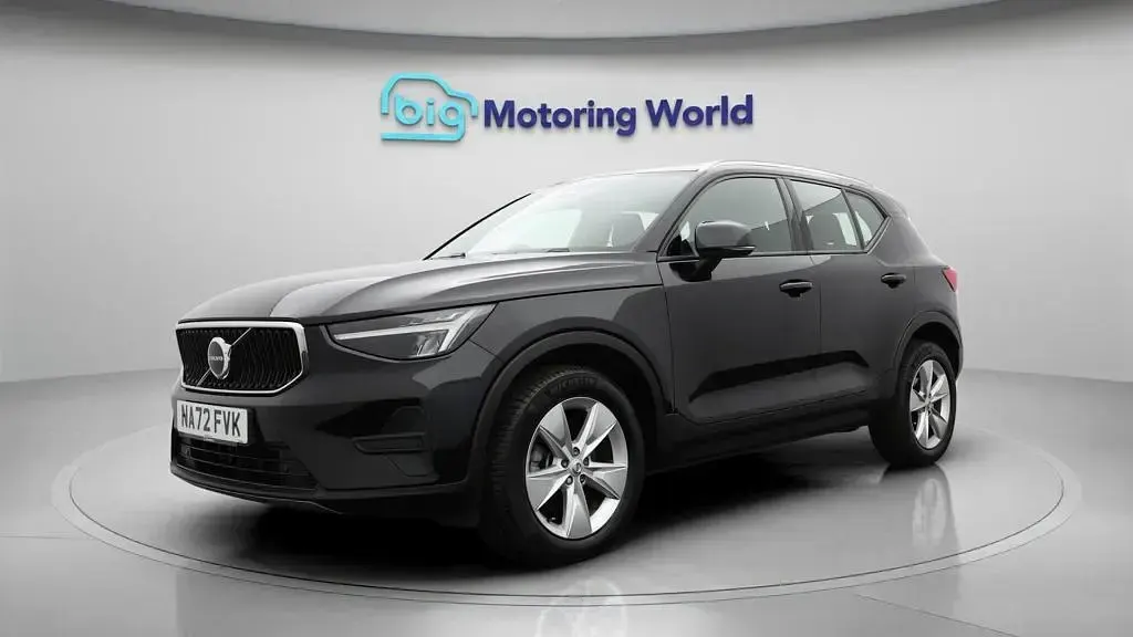 Used Volvo XC40 Core 163 HP (119 kW) 2022 Black SUV