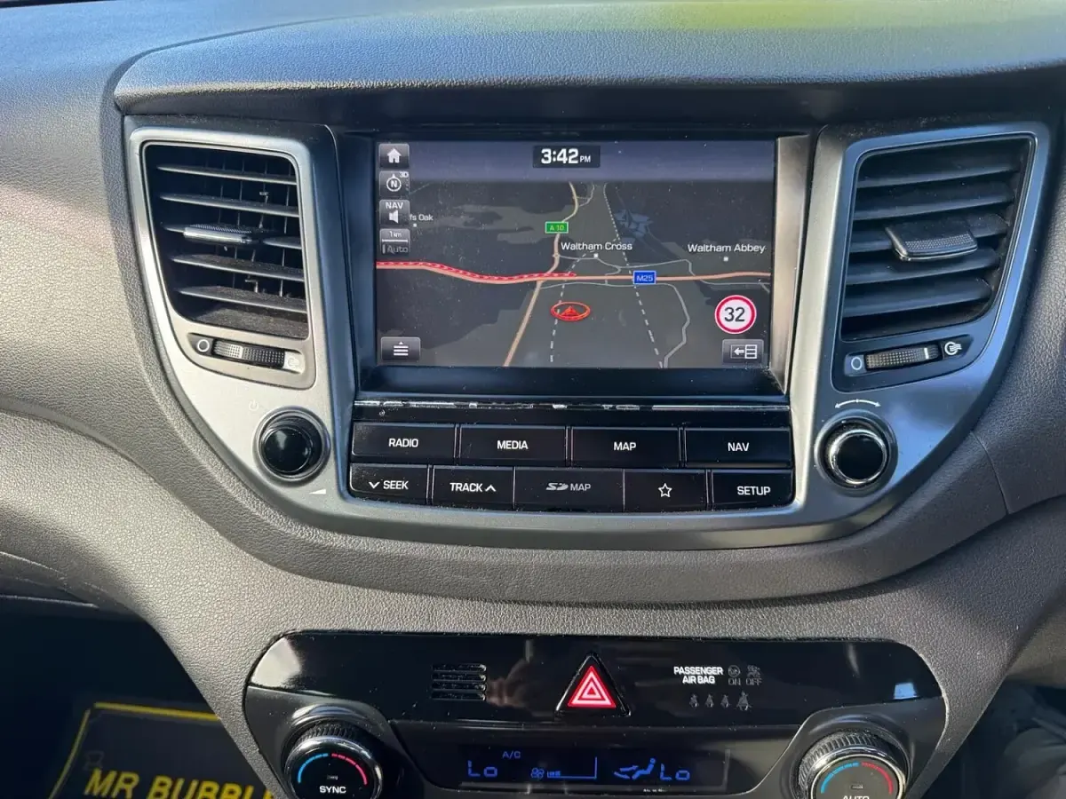 Used Hyundai Tucson GO! 177 HP (130 kW) 2018 Grey SUV