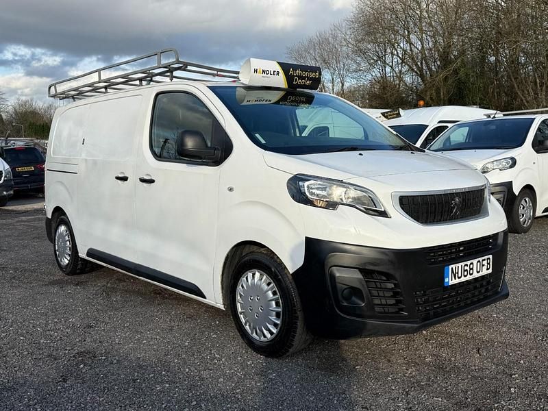 Used Peugeot Expert 95 HP (69 kW) 2018 White Van