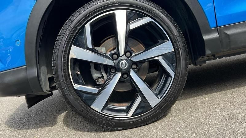 Used Nissan Qashqai Tekna 115 HP (84 kW) 2017 Blue SUV