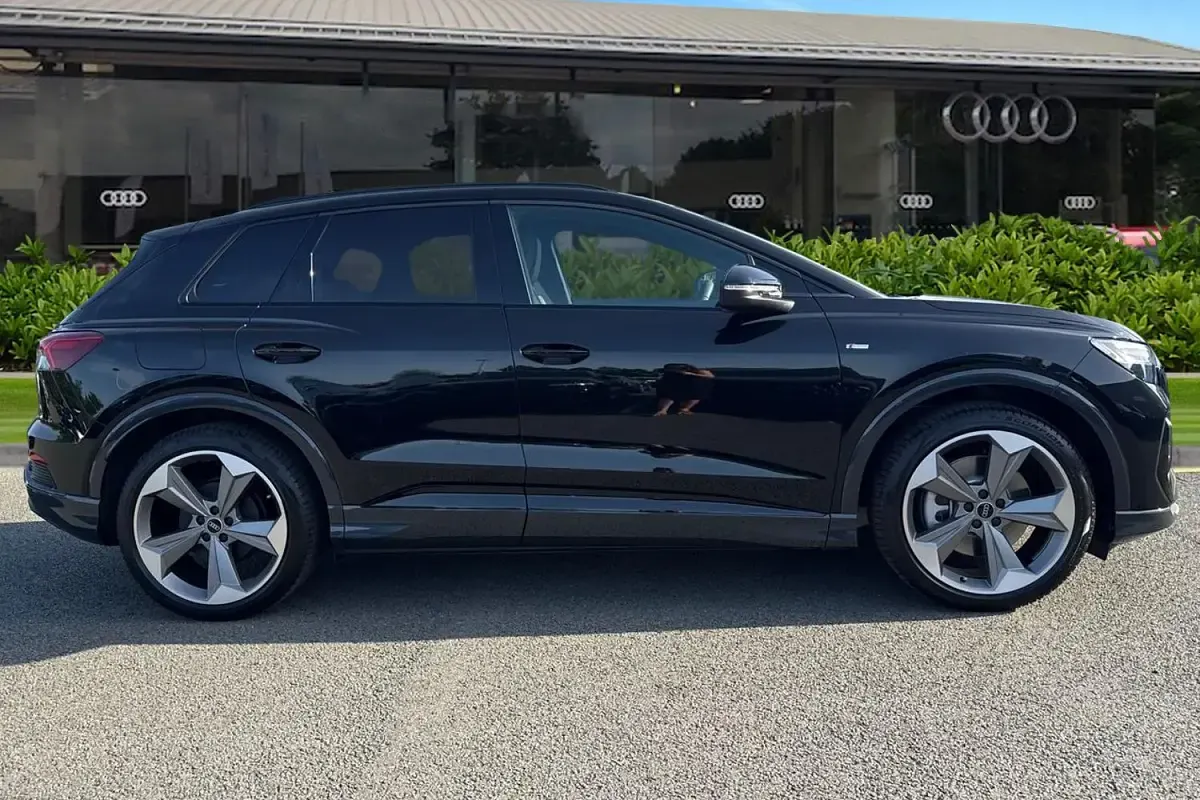 New Audi Q4 e-tron Black Edition 210 kW (286 HP) 2026 Black SUV