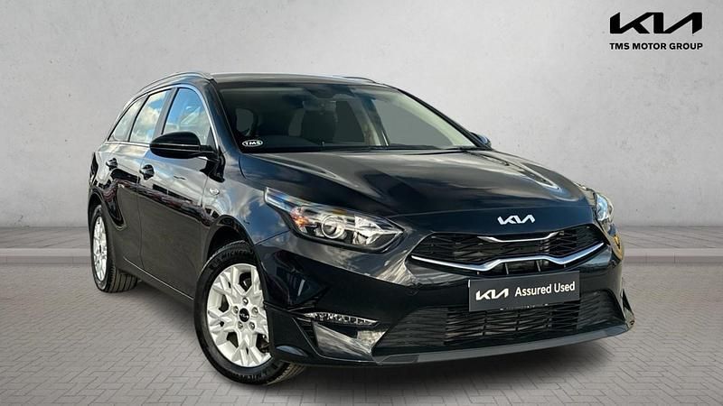 Used Kia Ceed 138 HP (101 kW) 2025 Black Hatchback