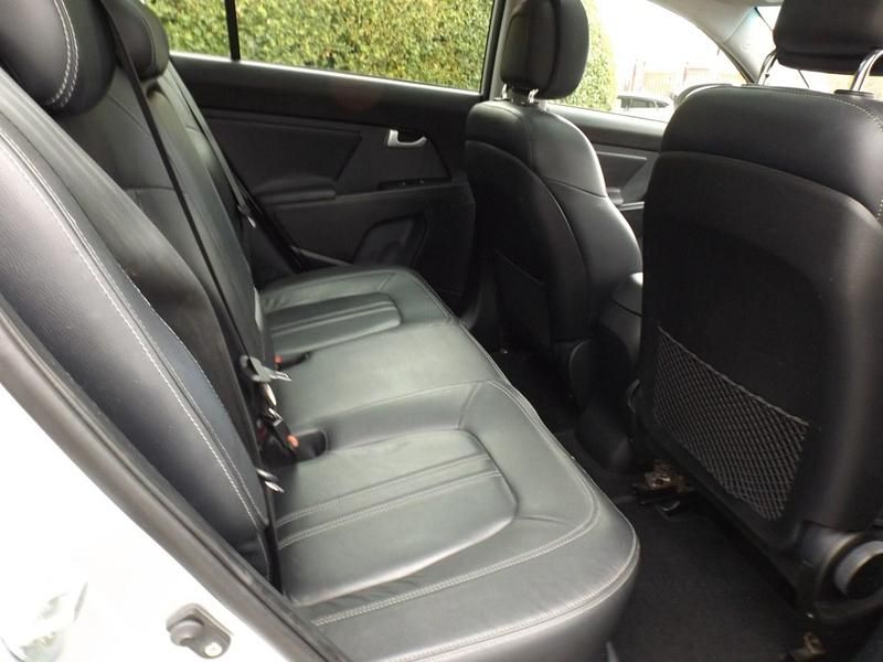 Usado Kia Sportage 134 HP (98 kW) 2013 Prateado SUV