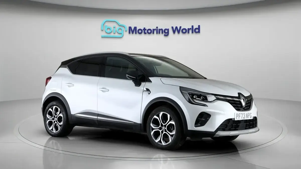 Second-hand Renault Captur Techno 160 CP (117 kW) 2023 SUV