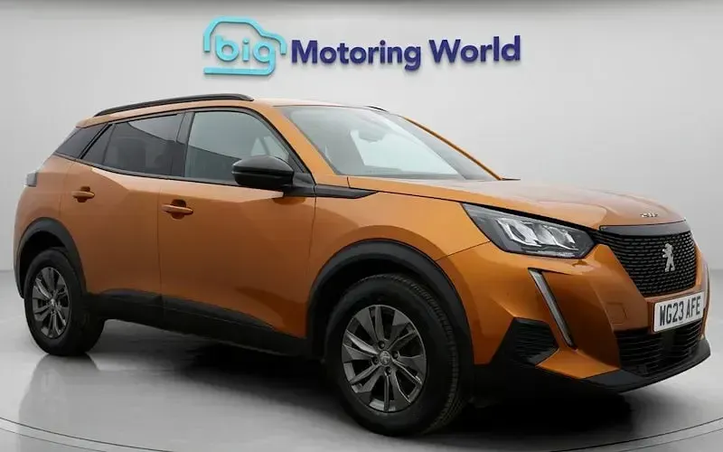 Used Peugeot 2008 Active+ 101 HP (74 kW) 2023 SUV