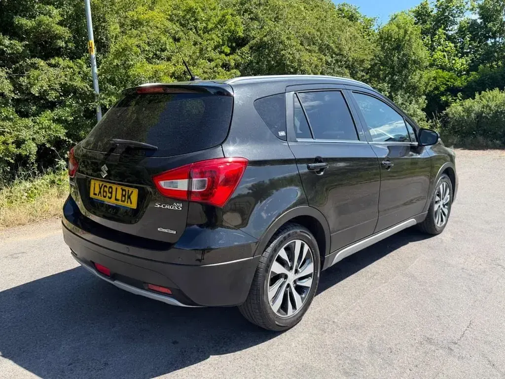 Used Suzuki SX4 S-Cross SZ5 140 HP (102 kW) 2019 Black SUV