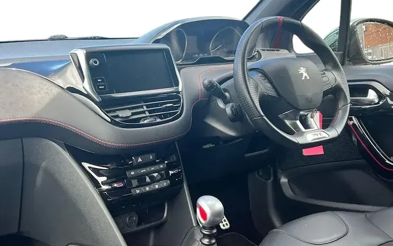 Used Peugeot 208 Prestige 208 HP (152 kW) 2018 Hatchback