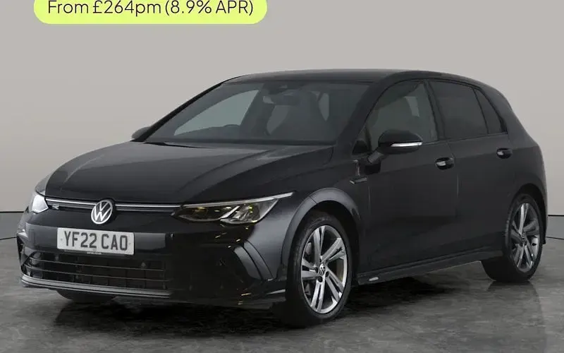 Begagnad VW Golf VIII R-line 150 HK (110 kW) 2024 Halvkombi
