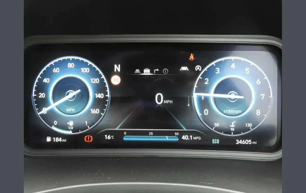 Used Hyundai Kona Premium 120 HP (88 kW) 2021 White SUV