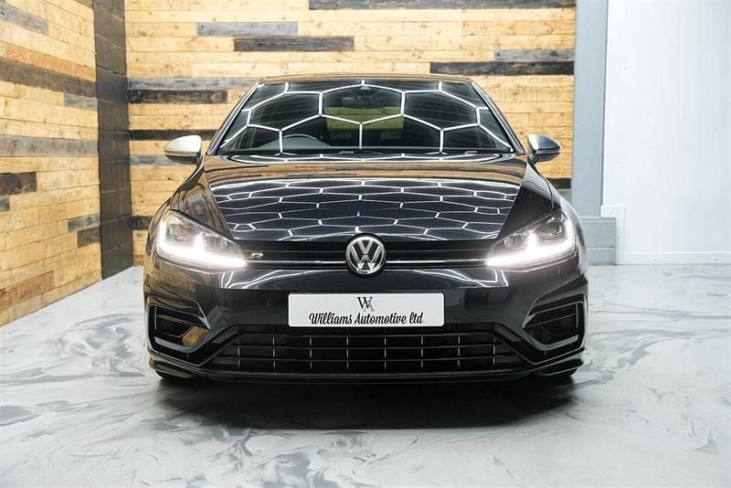 Used VW Golf VII R 300 HP (220 kW) 2019 Black Hatchback