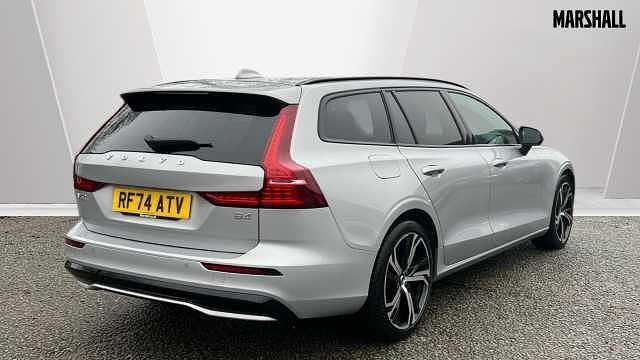 Used Volvo V60 Plus 194 HP (142 kW) 2025 Estate