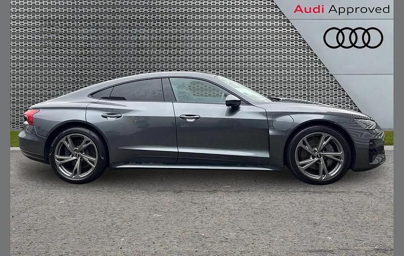 Used Audi e-tron GT quattro Comfort 384 kW (523 HP) 2022 Grey Sedan