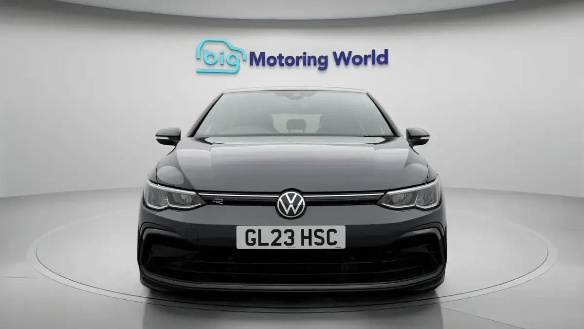 Used VW Golf VIII R-line 131 HP (96 kW) 2023 Grey Hatchback