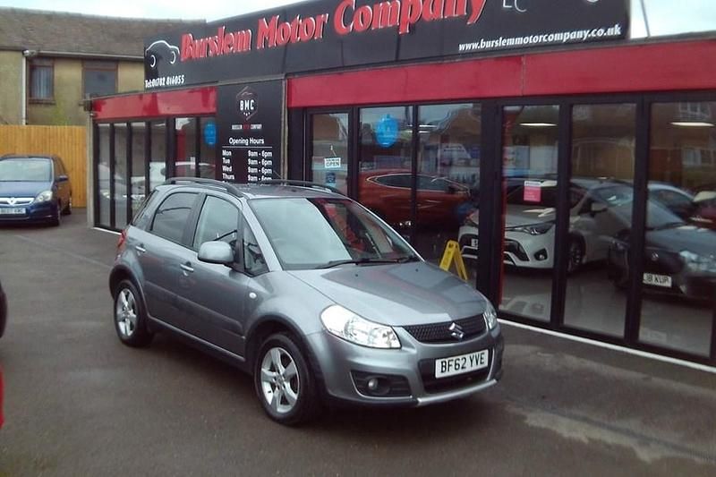 Used Suzuki SX4 SZ5 120 HP (88 kW) 2012 Grey Hatchback