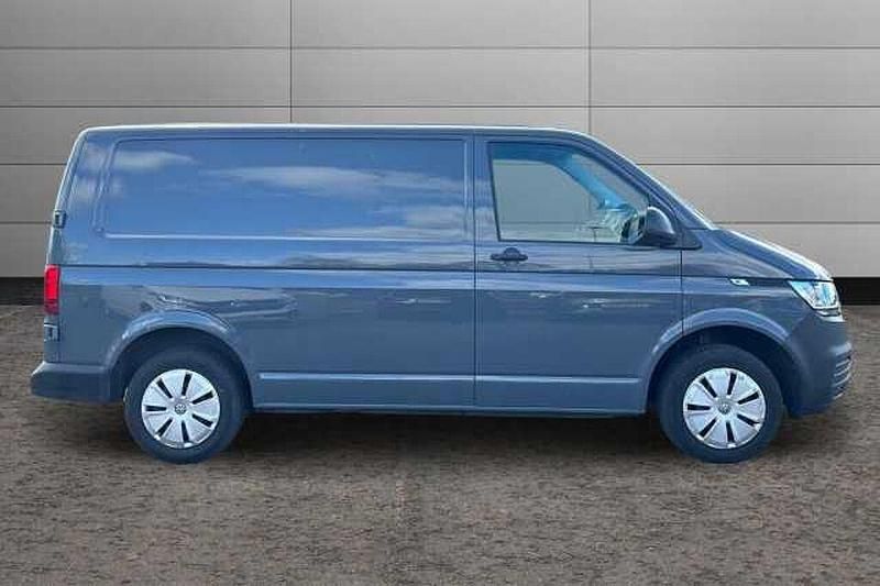Second-hand VW Transporter 110 CP (80 kW) 2022 Van