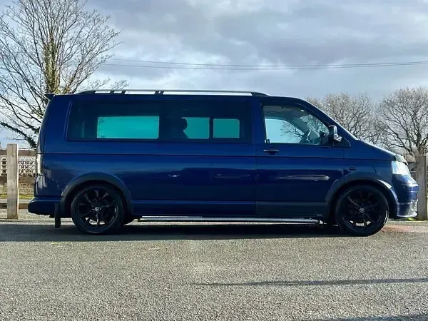 Used VW T5 130 HP (95 kW) 2005 Blue Van