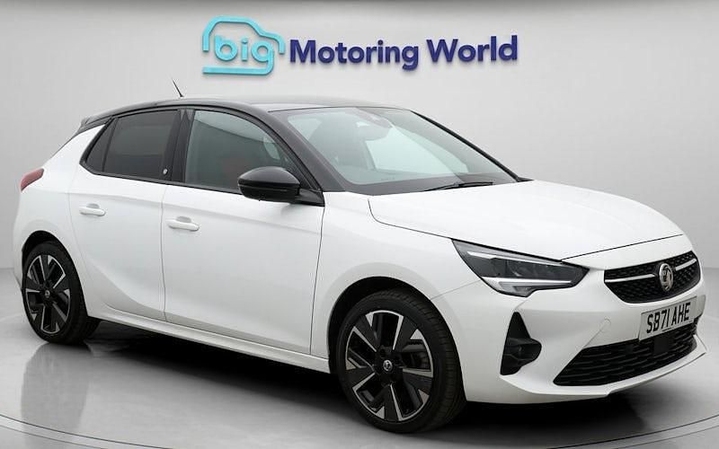 Used Vauxhall Corsa-e SRi 100 kW (136 HP) 2021 White Hatchback