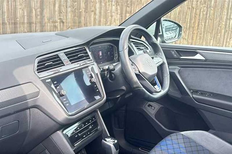Image 2/4