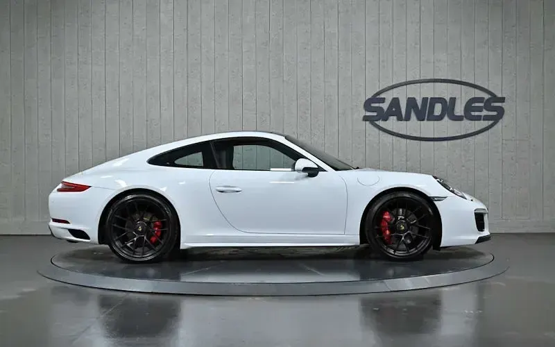 Used Porsche 911 450 HP (330 kW) 2017 White Coupe