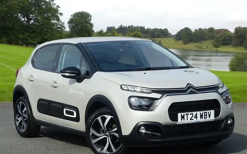 Used Citroën C3 PureTech 83 HP (61 kW) 2024 Hatchback