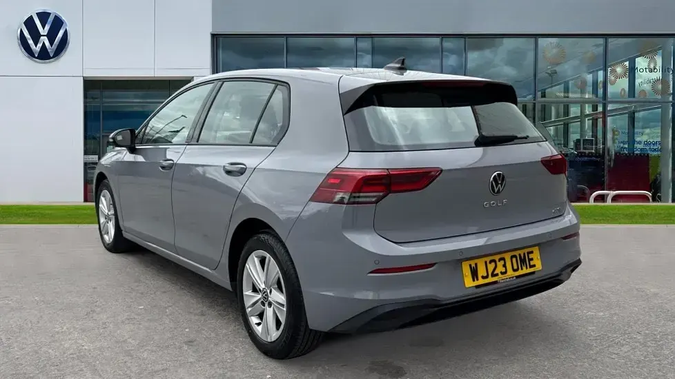 Used VW Golf VIII Life 150 HP (110 kW) 2023 Moonstone grey