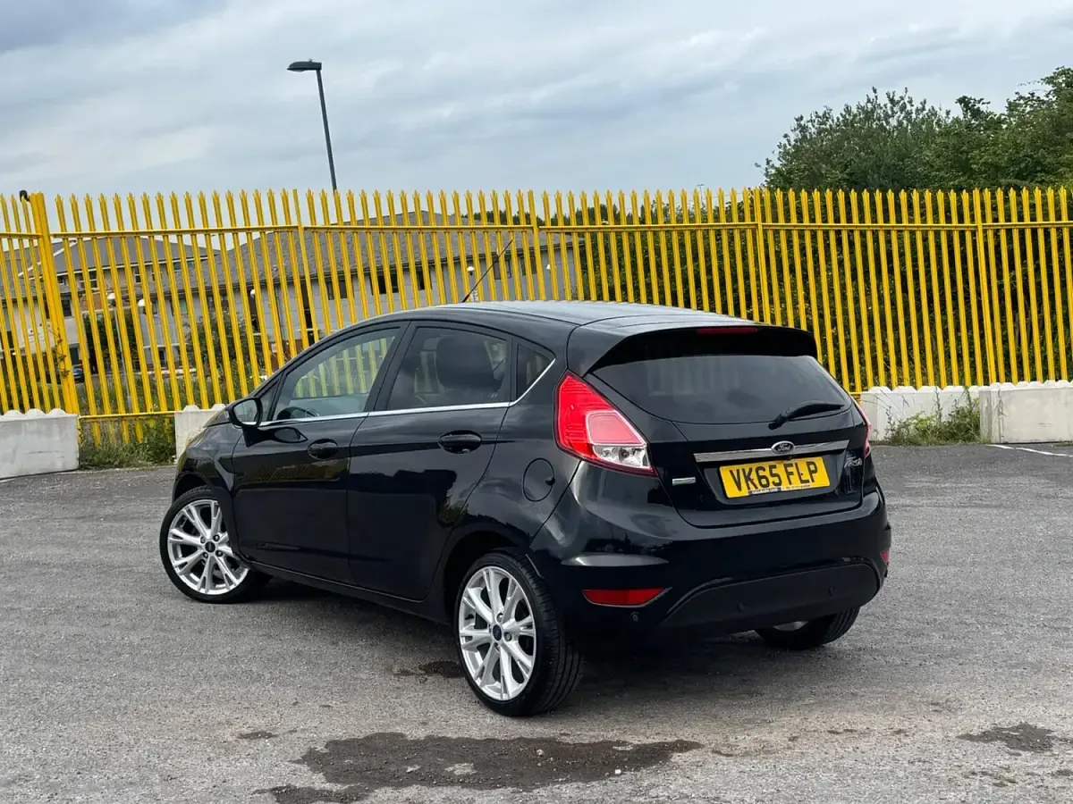 Used Ford Fiesta Titanium X 125 HP (91 kW) 2015 Black Hatchback