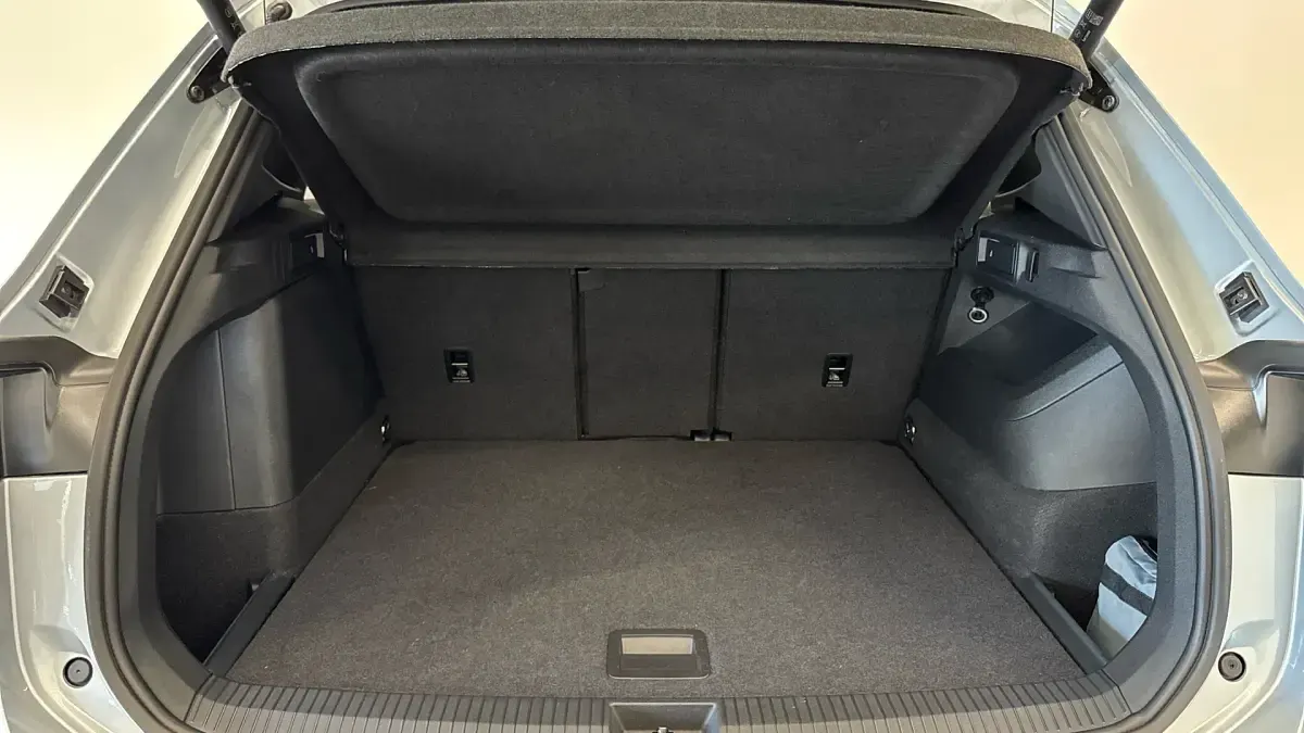 Used VW Tiguan R-line 204 HP (150 kW) 2025 Silver SUV