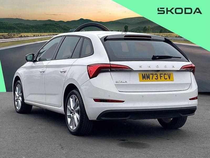 Used Skoda 110 R SE L 81 HP (59 kW) 2023 Candy white Estate