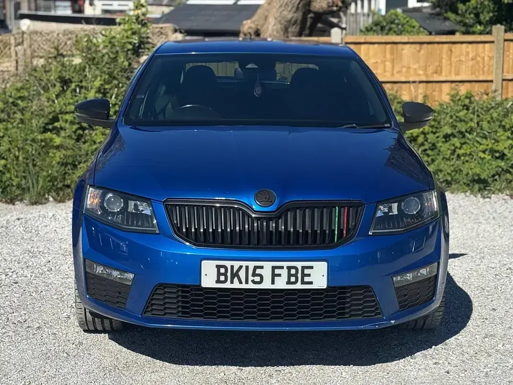 Usado Skoda Octavia vRS 2015 Azul Carrinha