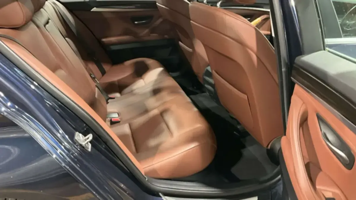 Usado BMW 525 2012 Azul Berlina