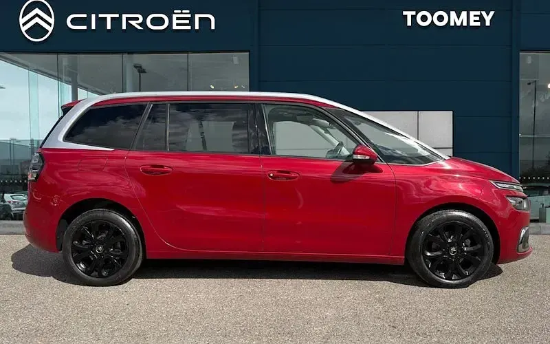 Used Citroën C4 SpaceTourer Flair 131 HP (96 kW) 2020 Red MPV