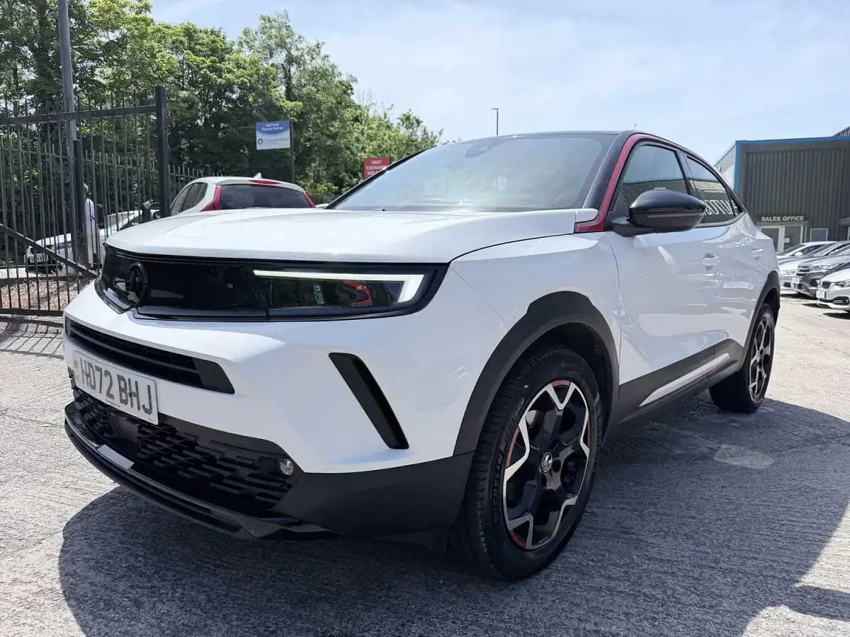 Used Vauxhall Mokka GS Line 130 HP (95 kW) 2023 White SUV