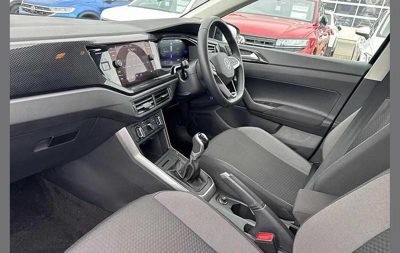 Used VW Polo Life 95 HP (69 kW) 2023 Black Hatchback