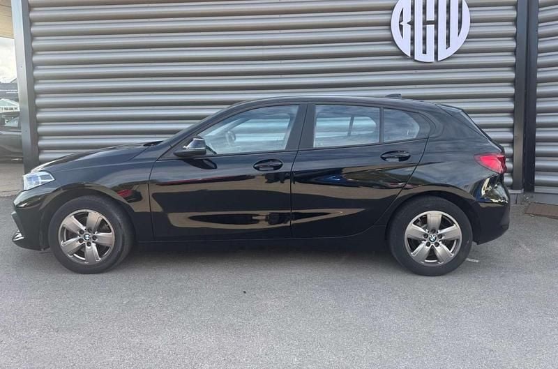 Used BMW 118 Comfort Edition 2020 Black Hatchback