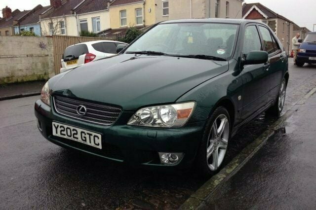 Used Lexus IS200 153 HP (112 kW) 2001 Sedan