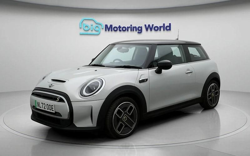 Used Mini Cooper Level 1 135 kW (184 HP) 2023 Hatchback