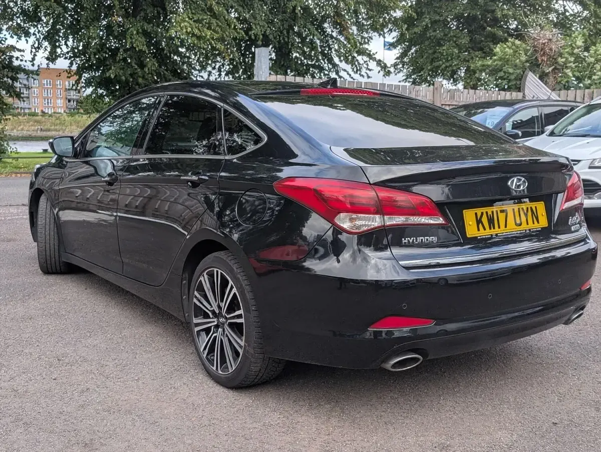 Used Hyundai i40 Premium 141 HP (103 kW) 2017 Black Sedan