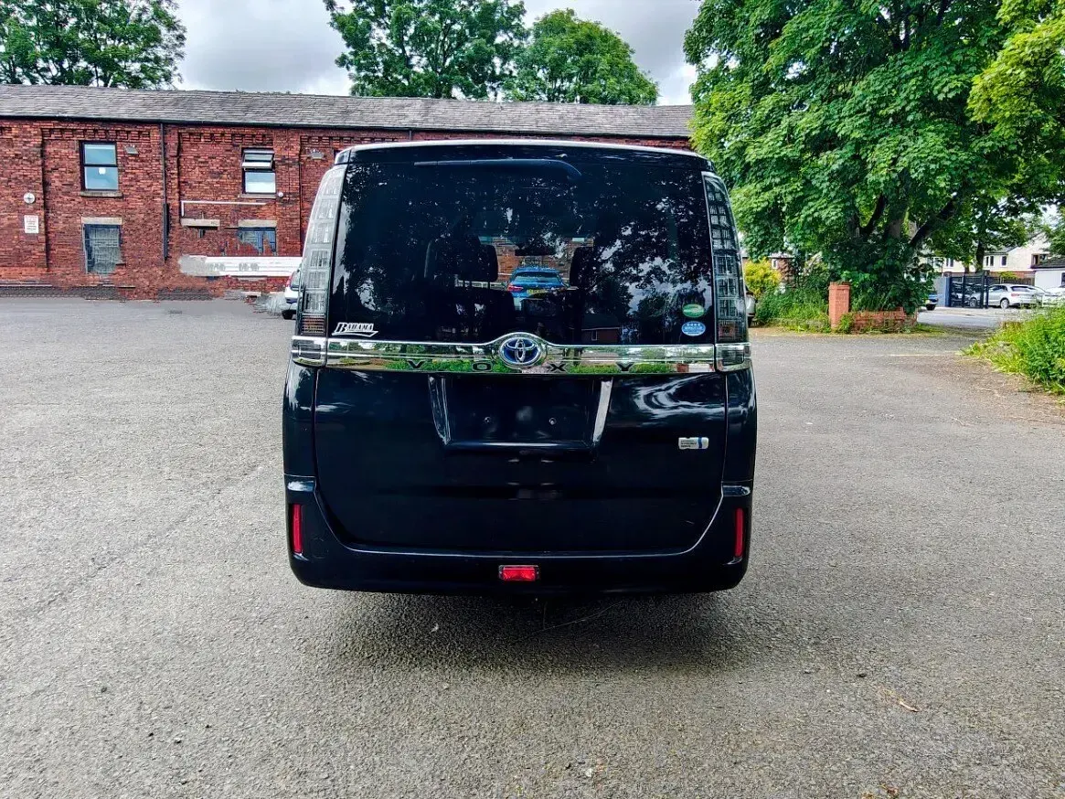 Used Toyota Voxy 2016 Black MPV