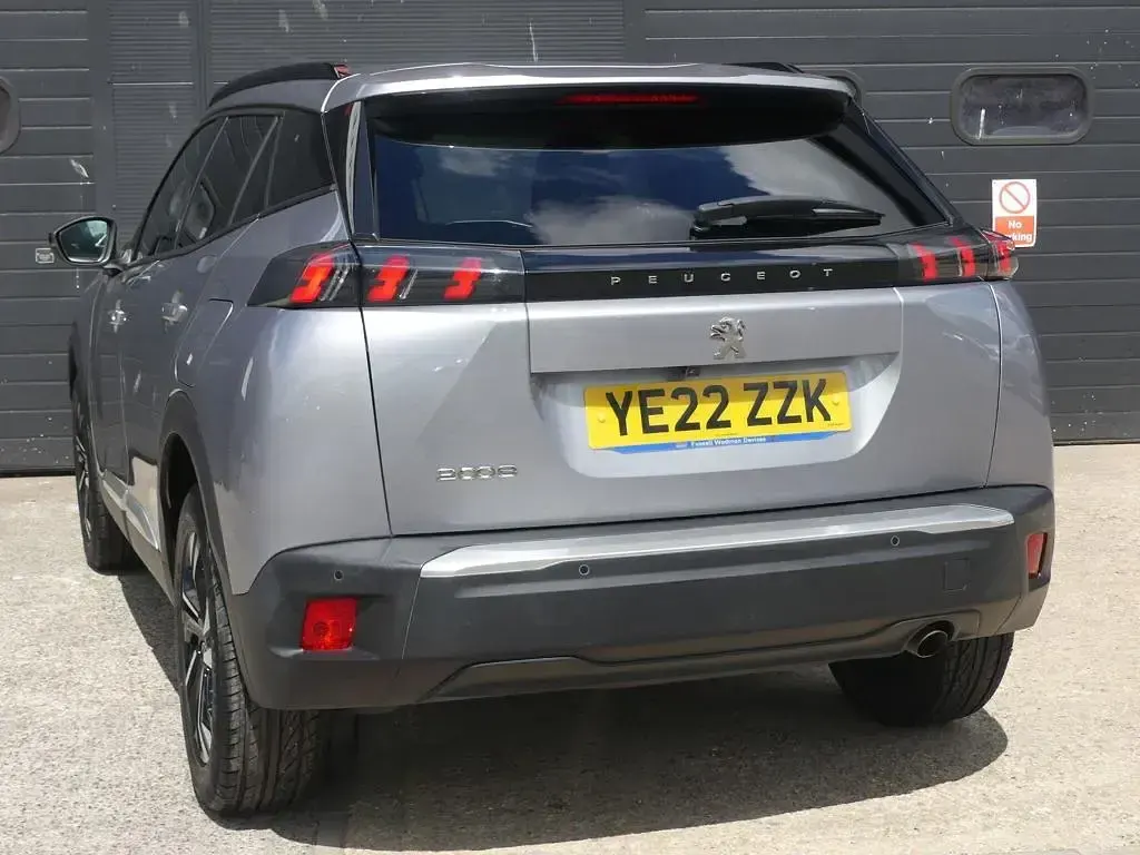 Used Peugeot 2008 Allure Premium 100 HP (73 kW) 2022 Grey SUV