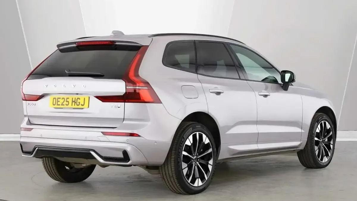 Used Volvo XC60 Ultra 449 HP (330 kW) 2025 Silver SUV